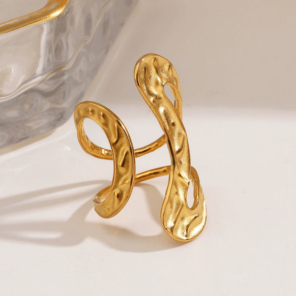 Wholesale Women's Simple Geometric Asymmetrical Hammer Pattern Ring Stainless Steel Real Gold Electroplated