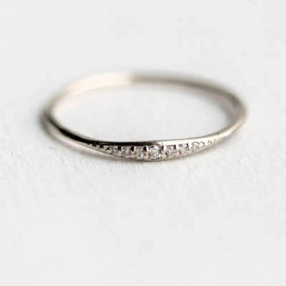Wholesale Women's Simple Geometric Copper Ring Inlaid With Zircon