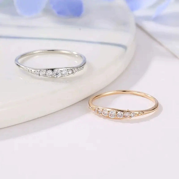Wholesale Women's Simple Geometric Copper Ring Inlaid With Zircon