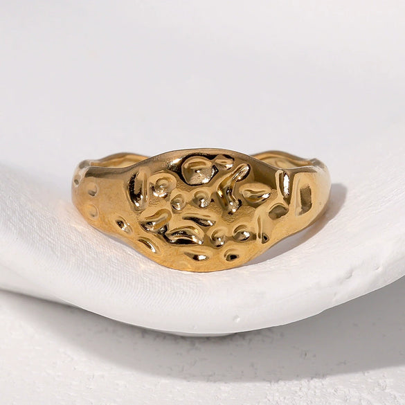 Wholesale Women's Simple Geometric Hammer Pattern Stainless Steel Open Ring With 18K Gold Electroplating