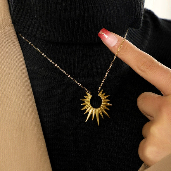 Wholesale Women's Simple Geometric 18K Gold Electroplated Stainless Steel Sun Necklace With Ochain