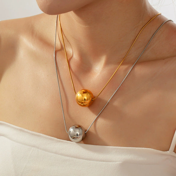 Wholesale Women's Simple Geometric Round Bead Pendant 18K Gold Plated Titanium Steel Necklace Hand Polished