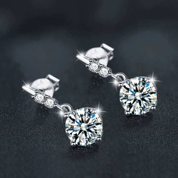 Wholesale Women's Simple Geometric S925 Sterling Silver Moissanite Fourclaw Tassel Earrings Set With Diamonds