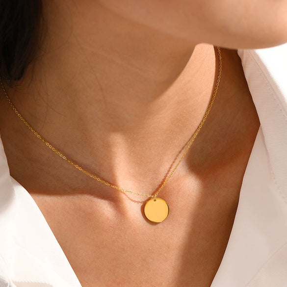 Wholesale Women's Simple Geometric Stainless Steel Gold Electroplated Coin Wafer Clavicle Necklace