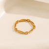 Wholesale Women's Simple Geometric Stainless Steel Ring With Heart Pattern And Electroplating Design