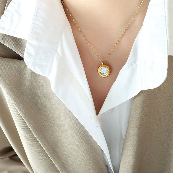 Wholesale Women's Simple Geometric Titanium Steel Electroplated Pendant Necklace With Bead Chain