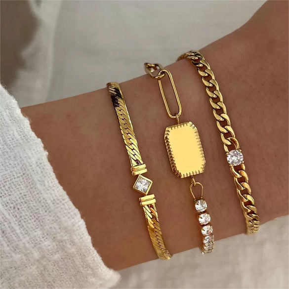 Wholesale Women's Simple Geometric Titanium Steel Snake Bone Chain Necklace With Vacuum Furnace And Electroplating Treatment