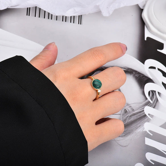 Wholesale Women's Simple Hemispherical Natural Stone Copper Ring With Geometric Pattern And Gold Inlaid Jewelry