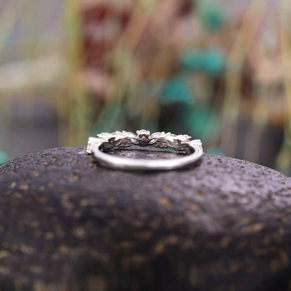 Wholesale Women's Simple Highend Niche Brass Zircon Geometric Ring Jewelry