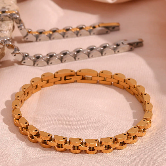 Wholesale Women's Simple Light Luxury Jewelry Stainless Steel 18K Gold Plated Splicing Fine Strap Chain Bracelet With Geometric Design