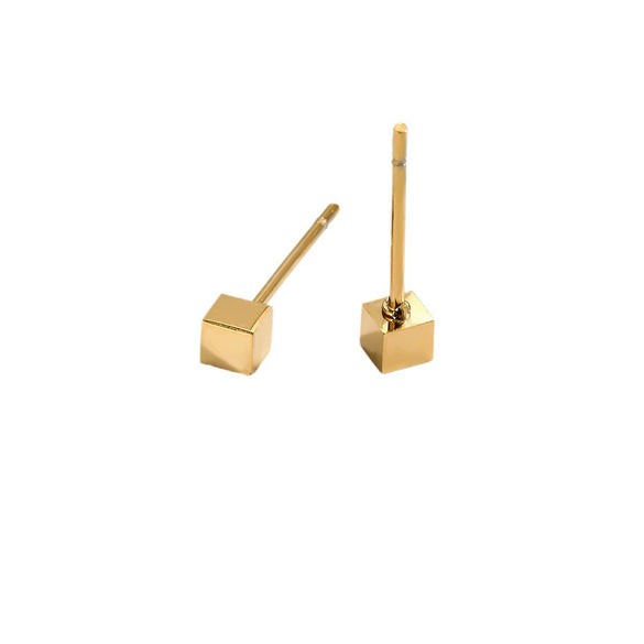 Wholesale Women's Simple Modern Geometric Titanium Steel Electroplated Earrings