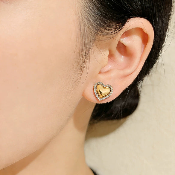Wholesale Women's Simple Modern Style Heartshaped Diamond Inlay Copper Earrings
