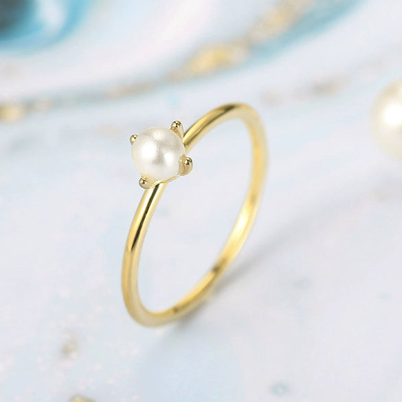 Wholesale Women's Simple Pearl Ring Copper Gold Plated Geometric Style