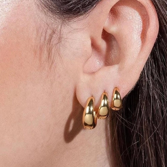 Wholesale Women's Simple Smooth Stainless Steel Geometric Electroplated Earrings