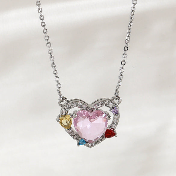 Wholesale Women's Single Diamond Heart Shaped Clavicle Necklace In Copper With Electroplating