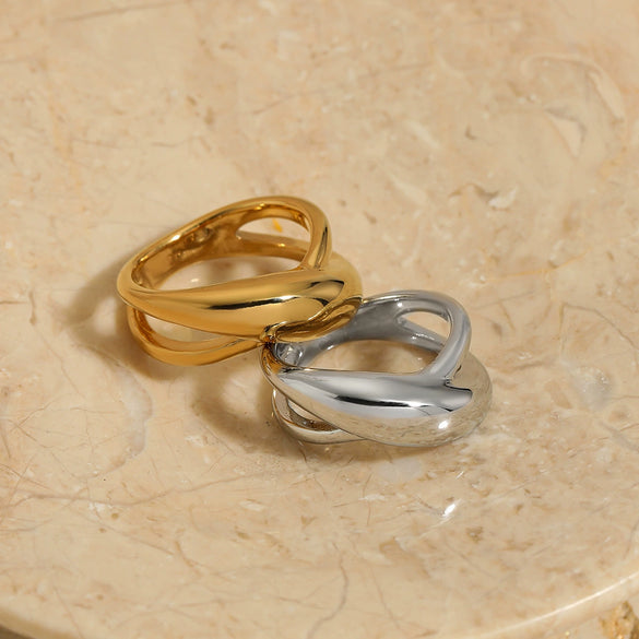 Wholesale Women's Smooth Cross Large Arc Geometric 316 Stainless Steel Ring With Electroplating Treatment