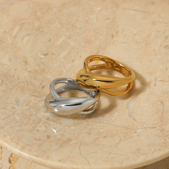 Wholesale Women's Smooth Cross Large Arc Geometric 316 Stainless Steel Ring With Electroplating Treatment