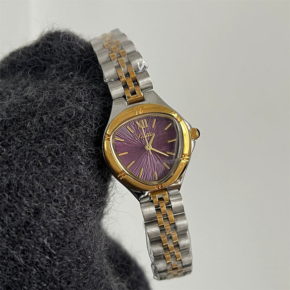 Wholesale Women's Snakeshaped Steel And Alloy Band Watch With Heartshaped Dial And Flat Top Tapered Crown