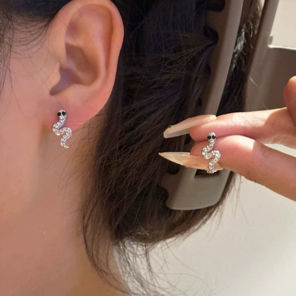 Wholesale Women's Sparkling Diamond Snake Screw Earrings Zinc Alloy Electroplating Animal Zodiac Style