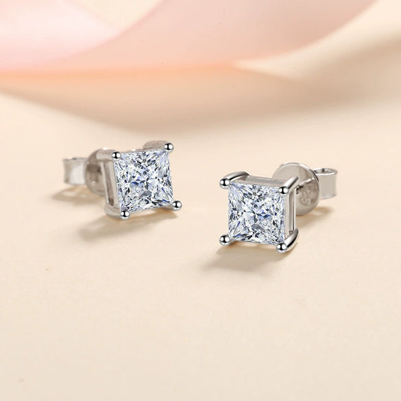 Wholesale Women's Specialshaped S925 Silver Geometric Moissanite Simulated Diamond Earrings With Electroplating