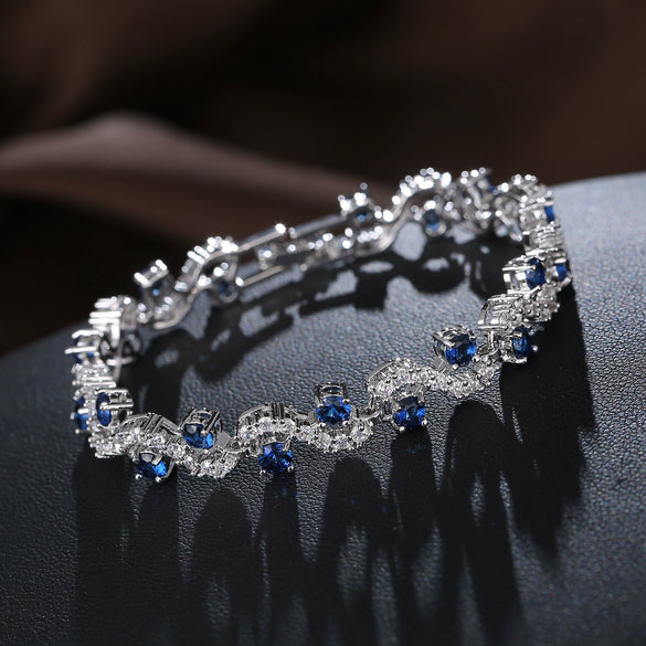 Wholesale Women's Sshaped White Gold Bracelet With Diamond Zircon And Austrian Rhinestone Geometric Pattern Electroplated