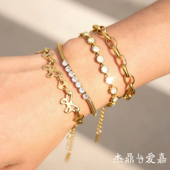 Wholesale Women's Stackable Geometric Butterfly Stainless Steel Electroplated Pig Nose Buckle Bracelet Jewelry