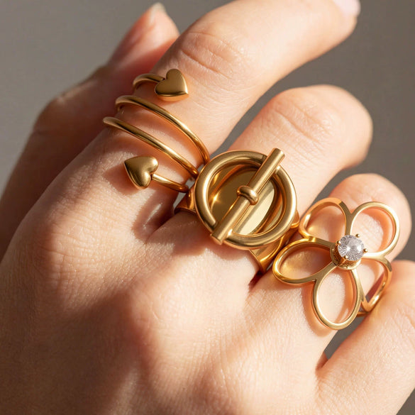 Wholesale Women's Stacking Stainless Steel Goldplated Ring With Geometric Heart Flower And Four Leaf Clover Shapes And Diamond Design