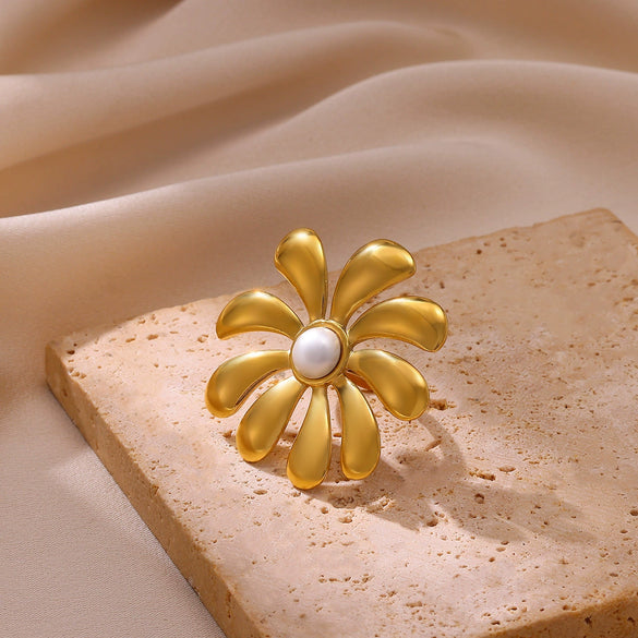 Wholesale Women's Stainless Steel And Imitation Pearl Flower Ring Electroplated In Ins Style