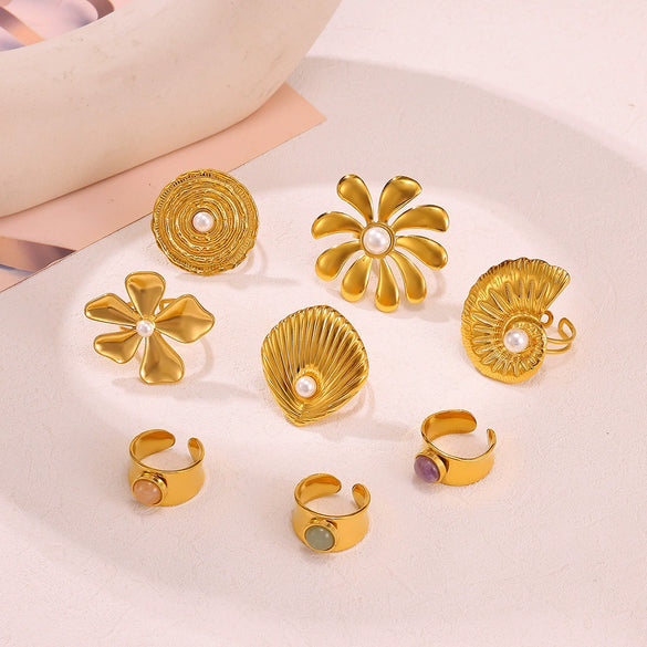 Wholesale Women's Stainless Steel And Imitation Pearl Flower Ring Electroplated In Ins Style
