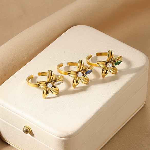 Wholesale Women's Stainless Steel And Imitation Pearl Ring With Bow And Heart Shape Electroplated Design