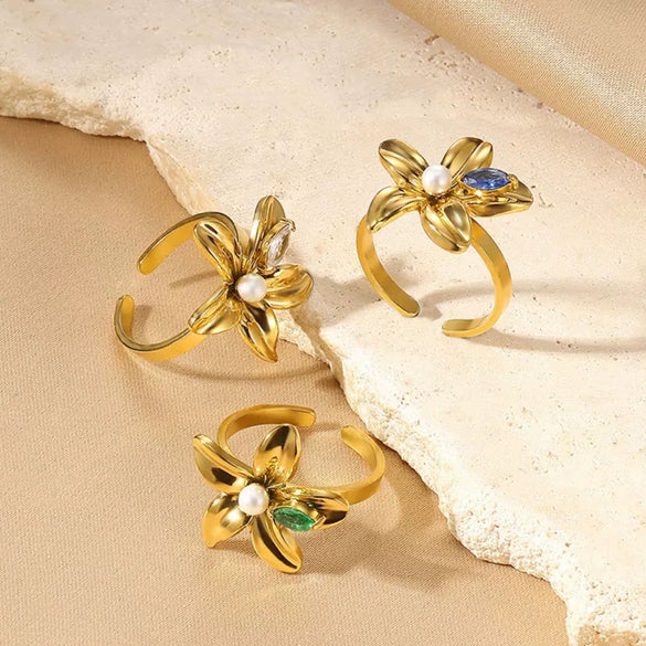 Wholesale Women's Stainless Steel And Imitation Pearl Ring With Bow And Heart Shape Electroplated Design