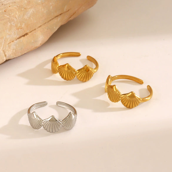 Wholesale Women's Stainless Steel And Shell Geometric Style Seaside Hip Hop Ring With Electroplating