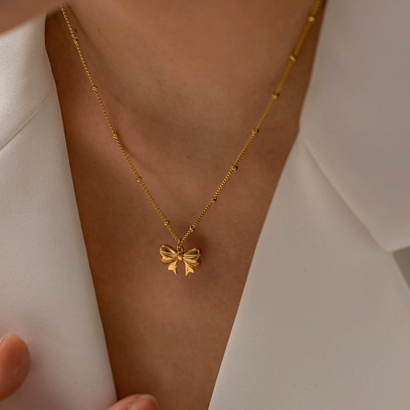Wholesale Women's Stainless Steel And Titanium Steel Bow Clavicle Necklace With Electroplating