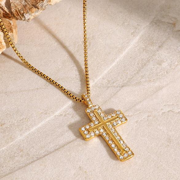 Wholesale Women's Stainless Steel And Titanium Steel Geometric Cross Pendant Necklace With Electroplating Design