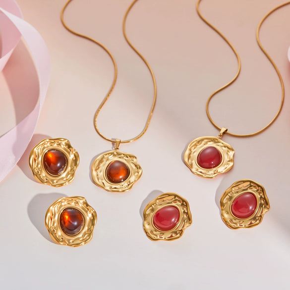 Wholesale Women's Stainless Steel And Titanium Steel Jewelry Set With Heart Drop Bell Patterns Electroplated For Office Ladies