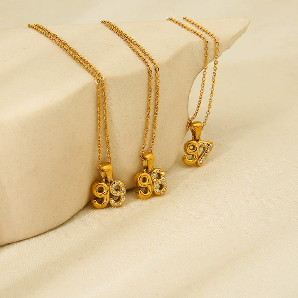 Wholesale Women's Stainless Steel And Titanium Steel Necklace With Diamondencrusted Bubble Letter And Number Pendant 18K Gold Plated