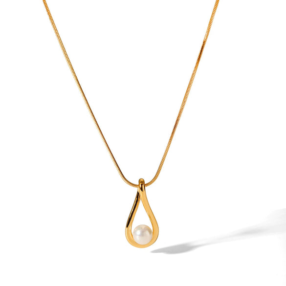 Wholesale Women's Stainless Steel And Titanium Steel Pearl Pendant Necklace With Hollow Water Drop And Geometric Pattern And Electroplating Treatment