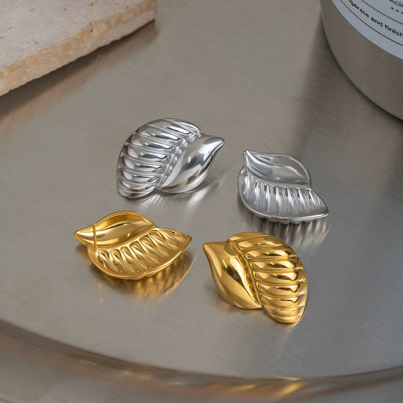 Wholesale Women's Stainless Steel Animal Zodiac Snail Earrings With Vacuum Real Gold Plating In Pvd Furnace