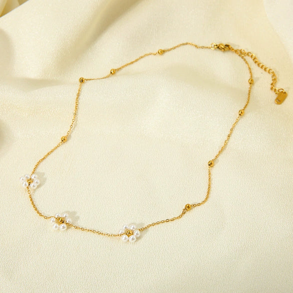 Wholesale Women's Stainless Steel Bead Chain Necklace With Electroplated Flower Imitation Pearl Pendant