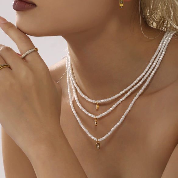 Wholesale Women's 316L Stainless Steel Beaded Geometric Zircon Pendant Clavicle Necklace With Electroplating