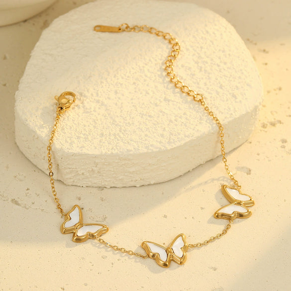 Wholesale Women's Stainless Steel Bow Pattern Jewelry Set With Electroplating Necklace Earrings Ring