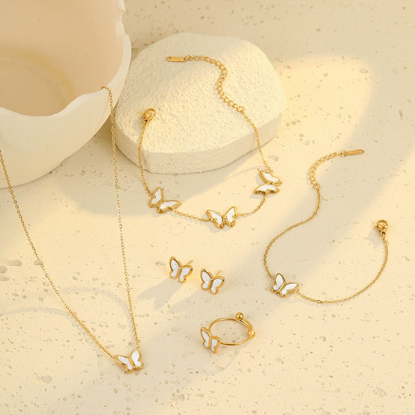 Wholesale Women's Stainless Steel Bow Pattern Jewelry Set With Electroplating Necklace Earrings Ring