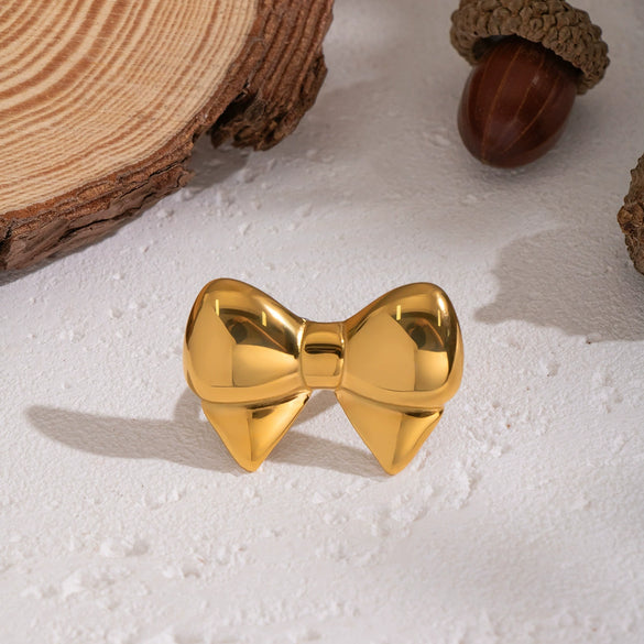 Wholesale Women's Stainless Steel Bow Tie Ring With Pvd Furnace Vacuum Real Gold Plating In Creamy Sweet Girl Style