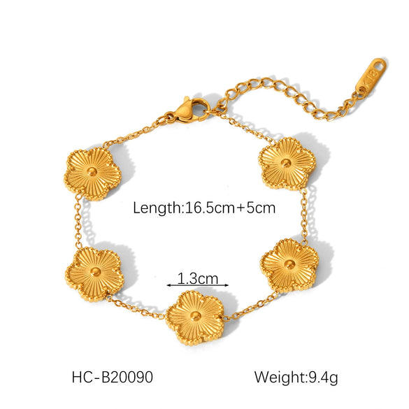 Wholesale Women's Stainless Steel Bracelet With Twist Chain Blade Chain Figaro Chain Snake Bone Chain In Geometric Design With 18K Gold Electroplating That Doesn't Fade