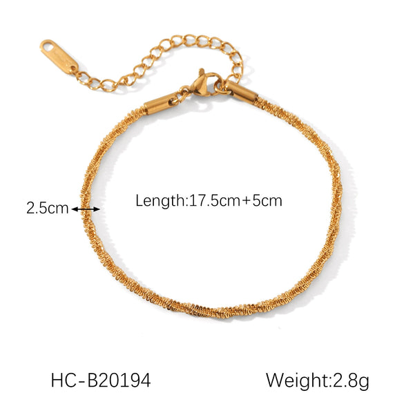 Wholesale Women's Stainless Steel Bracelet With Twist Chain Blade Chain Figaro Chain Snake Bone Chain In Geometric Design With 18K Gold Electroplating That Doesn't Fade