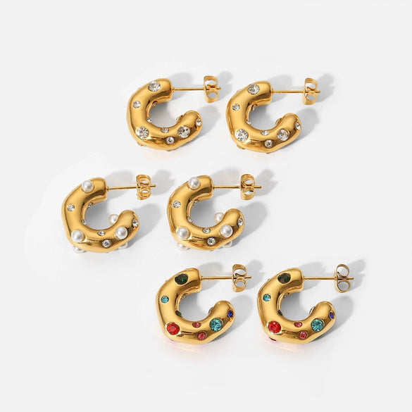 Wholesale Women's Stainless Steel C Shaped Earrings With Hammer Pattern And Inlaid Zircon Pearl Electroplated With 18K Gold