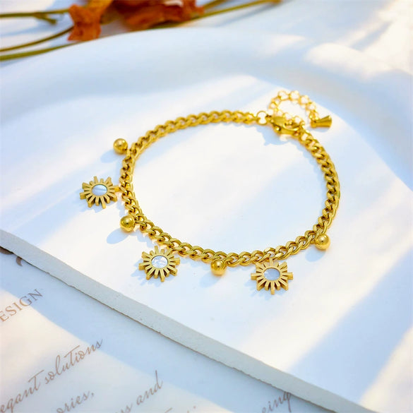 Wholesale Women's Stainless Steel Chain Shell Sunflower Pendant Bracelet With Electroplating And Cold Style Niche Design