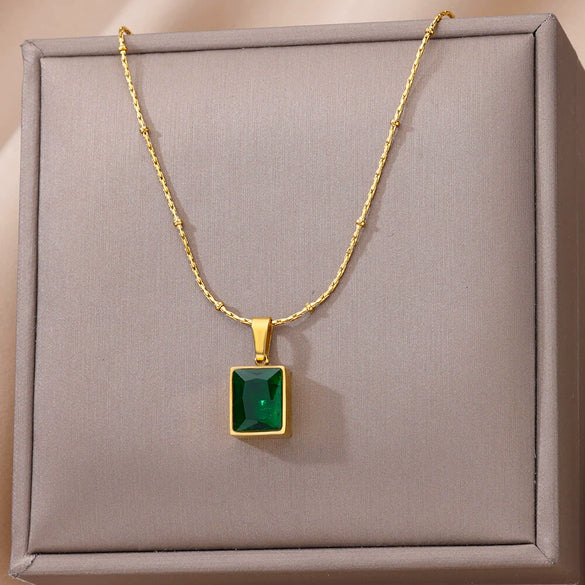 Wholesale Women's Stainless Steel Diamond Ochain Necklace With Electroplating Design