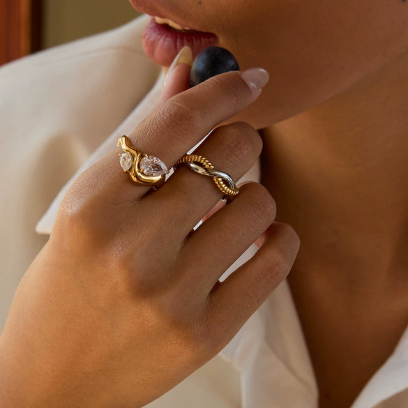 Wholesale Women's Stainless Steel Dropshaped Wave Zircon Ring With 18K Gold Electroplating French Retro And Minimalist Style
