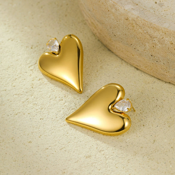 Wholesale Women's Stainless Steel Earrings With Love Pattern Inlaid With Zirconium Electroplated In Titanium Steel Glossy Minimalist Style
